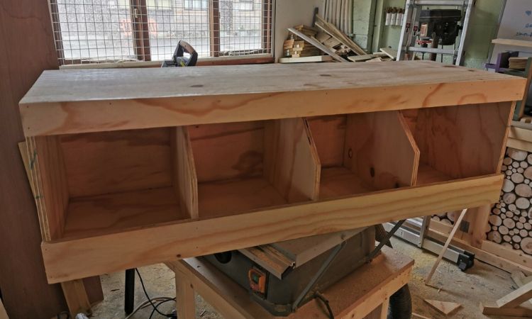 wooden chicken nesting boxes